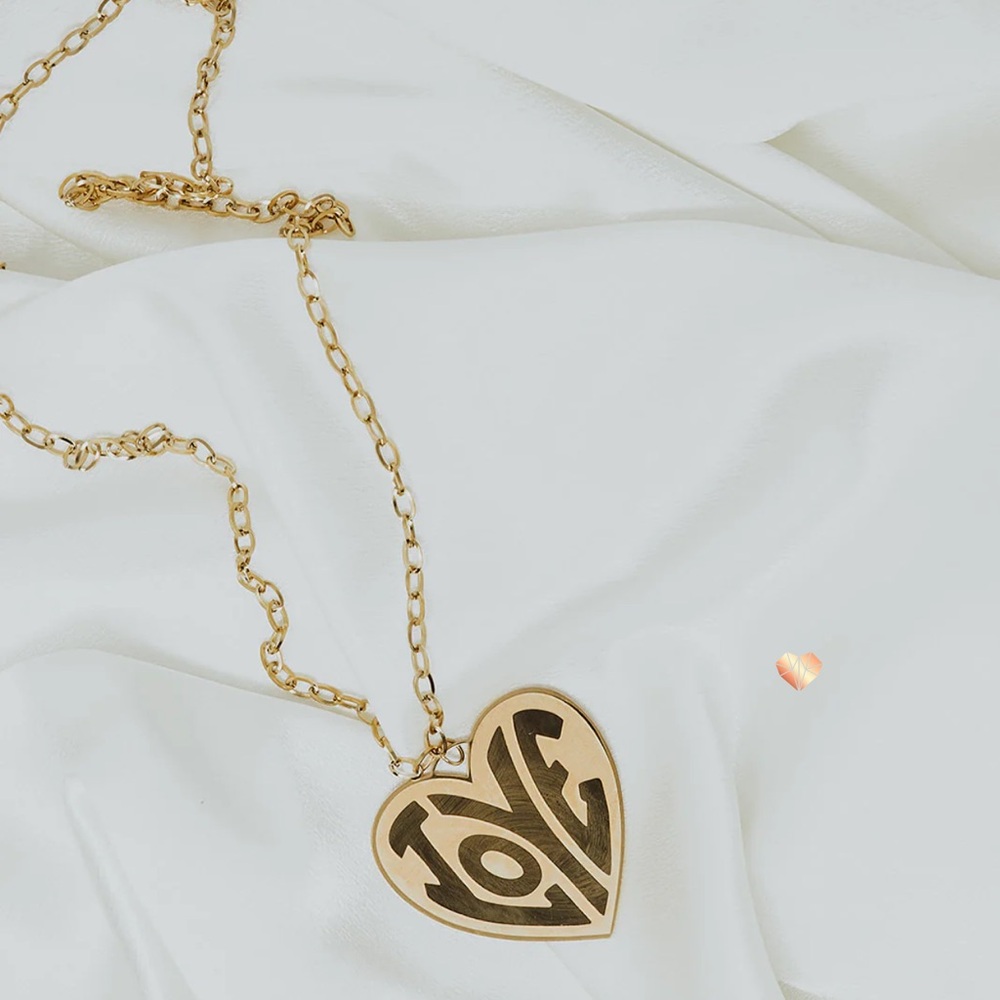 Moda 316L Stainless Steel Love Pendant Necklace